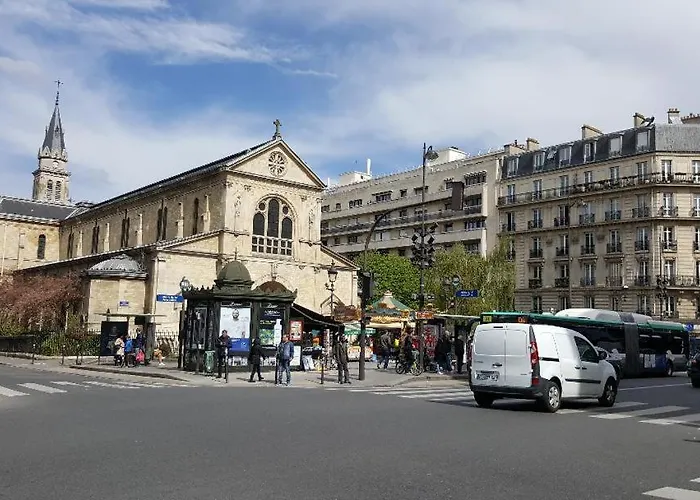 Center Design Montmartre *